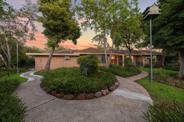 1309 Centennial Drive, Houston, TX 77055