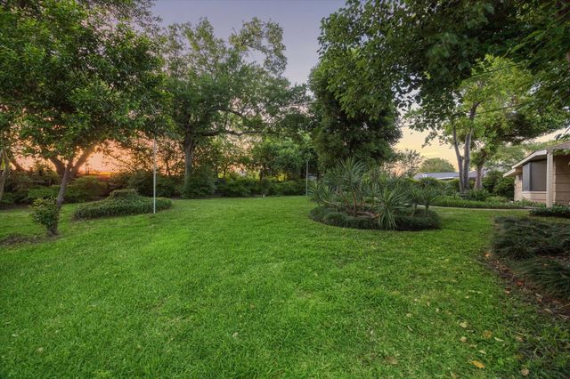 1309 Centennial Drive, Houston, TX 77055