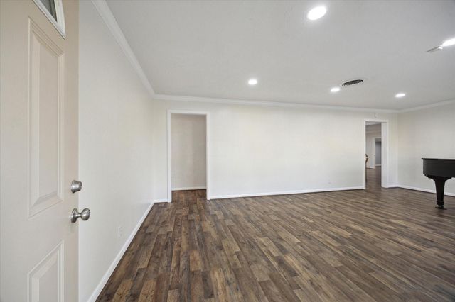1309 Centennial Drive, Houston, TX 77055