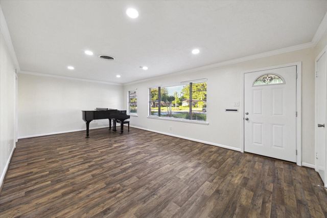 1309 Centennial Drive, Houston, TX 77055