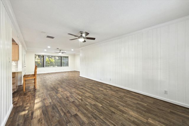 1309 Centennial Drive, Houston, TX 77055