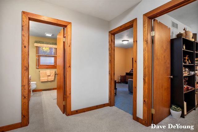 15877 Fendt Farm Road, Holland, MI 49424