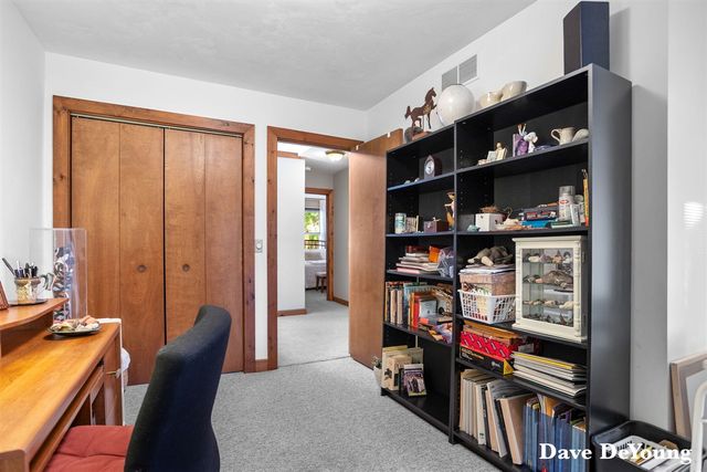 15877 Fendt Farm Road, Holland, MI 49424