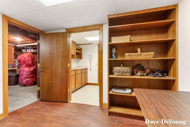 15877 Fendt Farm Road, Holland, MI 49424