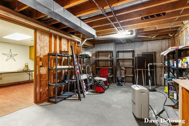 15877 Fendt Farm Road, Holland, MI 49424