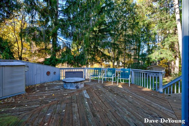 15877 Fendt Farm Road, Holland, MI 49424