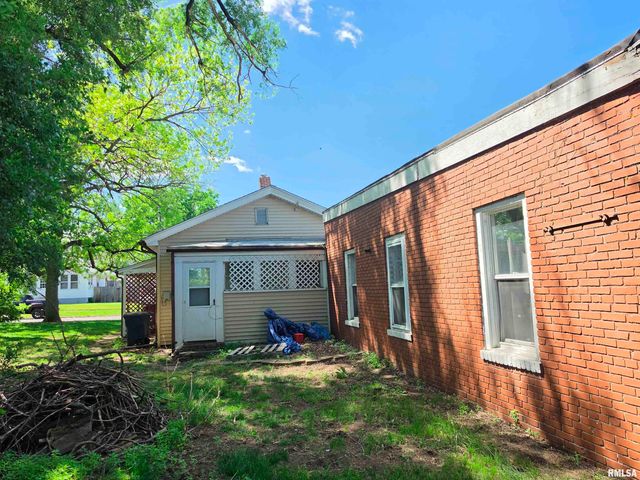 921-923 ANN ELIZA Street, Pekin, IL 61554