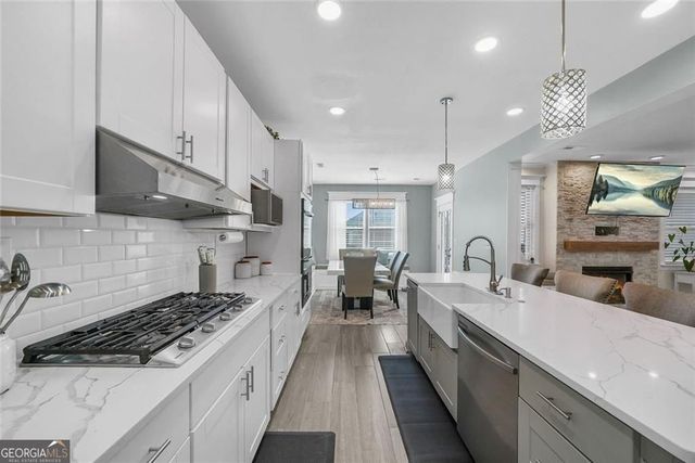 9904 Ashford Green Way, Douglasville, GA 30135