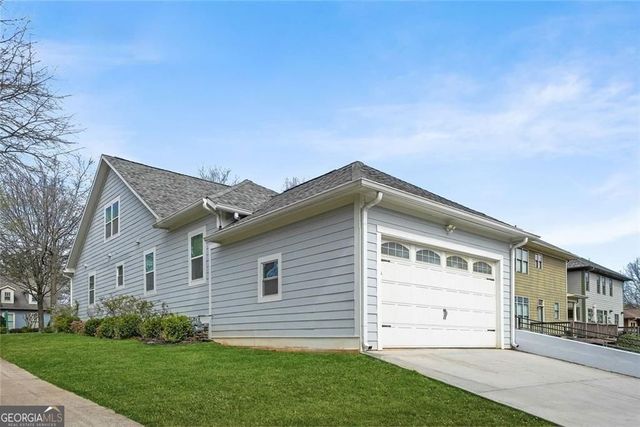 9904 Ashford Green Way, Douglasville, GA 30135