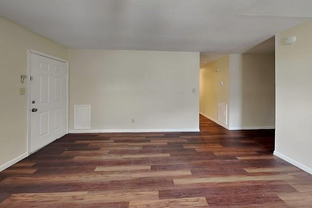 4704 Woodway Avenue, Rosenberg, TX 77471