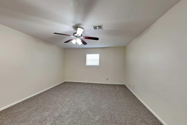 4704 Woodway Avenue, Rosenberg, TX 77471