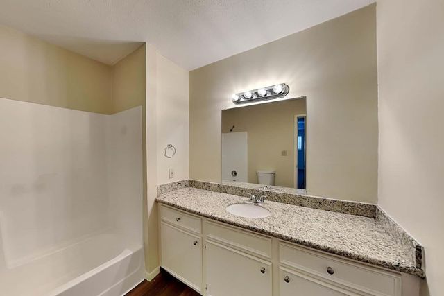 4704 Woodway Avenue, Rosenberg, TX 77471
