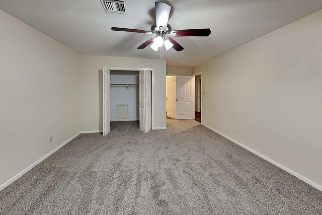 4704 Woodway Avenue, Rosenberg, TX 77471