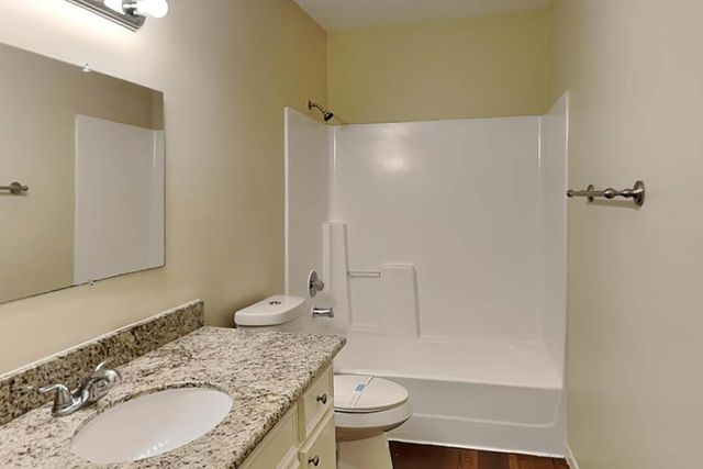 4704 Woodway Avenue, Rosenberg, TX 77471