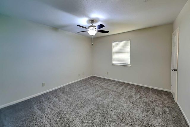 4704 Woodway Avenue, Rosenberg, TX 77471
