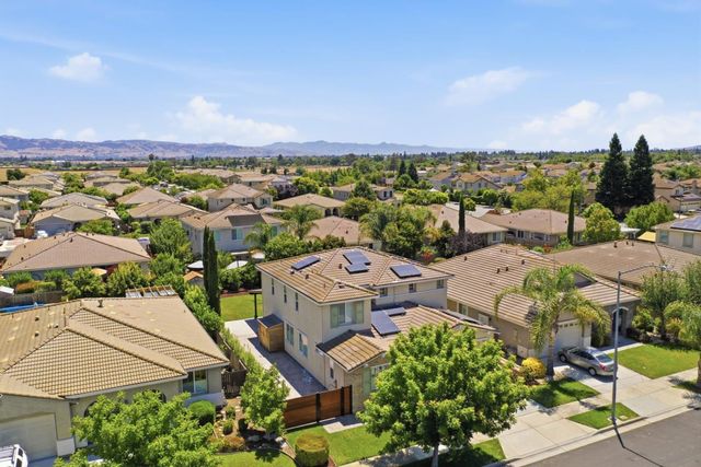 9732 Zuni Lane, Gilroy, CA 95020