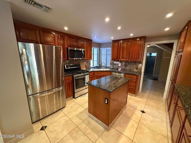 13761 Donnybrook Lane, Moorpark, CA 93021