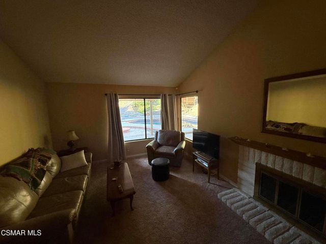 13761 Donnybrook Lane, Moorpark, CA 93021