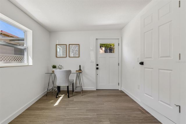 5207 W CLEVELAND STREET, Tampa, FL 33609