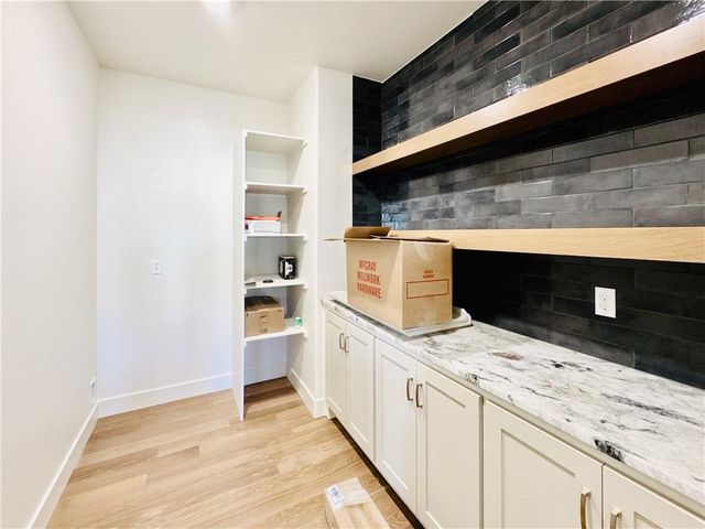 12730 NW Larkspur Lane, Platte City, MO 64079