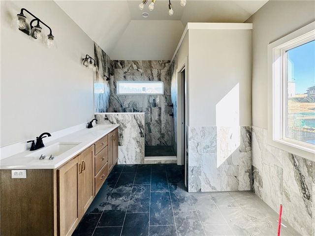 12730 NW Larkspur Lane, Platte City, MO 64079