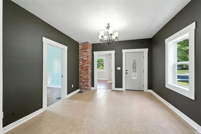 2611 S Anthony Boulevard, Fort Wayne, IN 46803