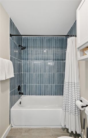 180 Paradise Pointe Dr, Port Aransas, TX 78373