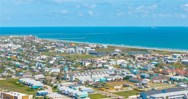 180 Paradise Pointe Dr, Port Aransas, TX 78373