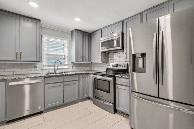 937 Phillips St, Nashville, TN 37208