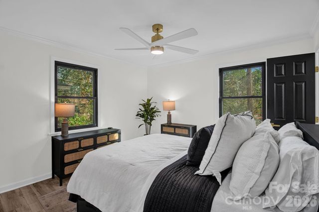 5323 Glenham Drive, Charlotte, NC 28210