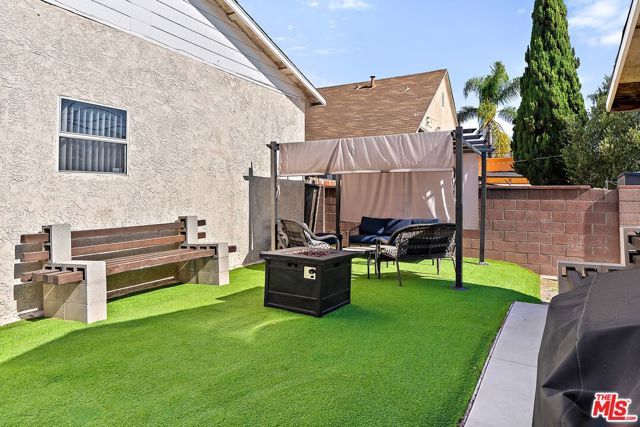 7414 Brighton Avenue, Los Angeles, CA 90047
