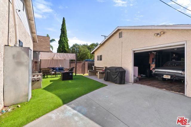7414 Brighton Avenue, Los Angeles, CA 90047