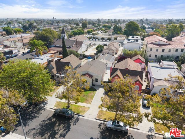 7414 Brighton Avenue, Los Angeles, CA 90047