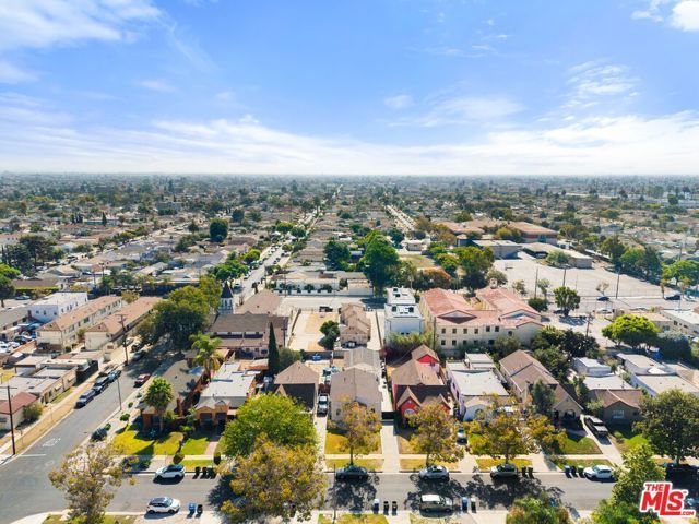 7414 Brighton Avenue, Los Angeles, CA 90047