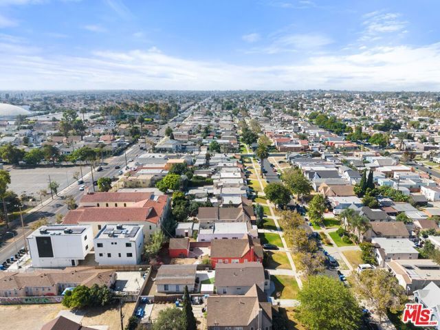 7414 Brighton Avenue, Los Angeles, CA 90047