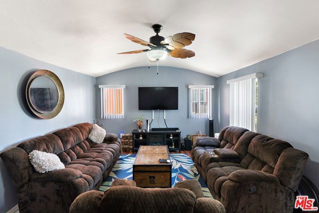 7414 Brighton Avenue, Los Angeles, CA 90047