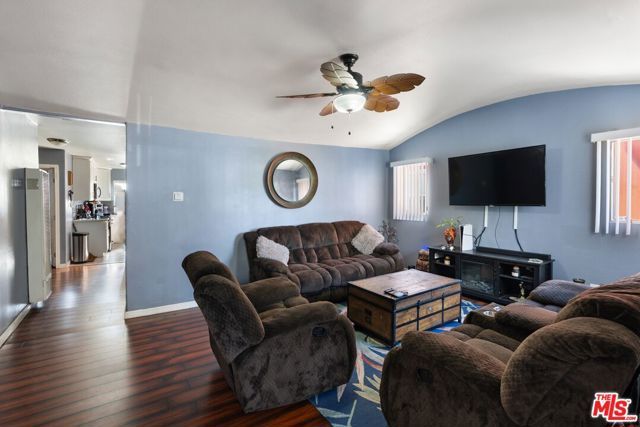 7414 Brighton Avenue, Los Angeles, CA 90047