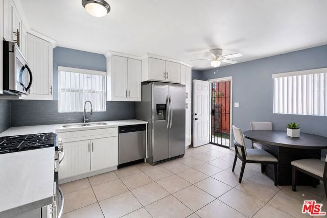 7414 Brighton Avenue, Los Angeles, CA 90047