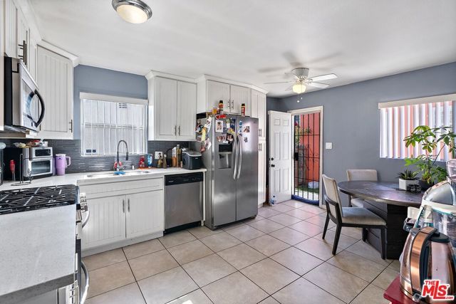 7414 Brighton Avenue, Los Angeles, CA 90047