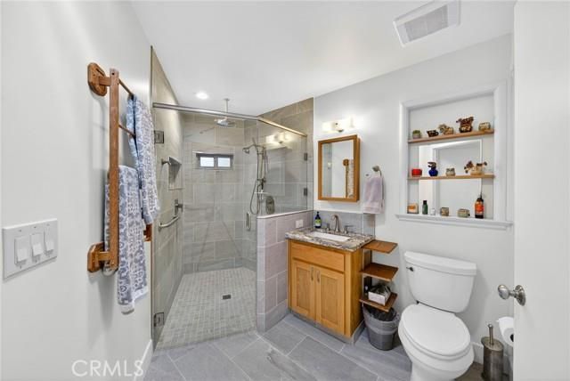 4872 North Arcade, Fresno, CA 93704
