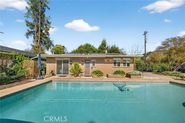4872 North Arcade, Fresno, CA 93704
