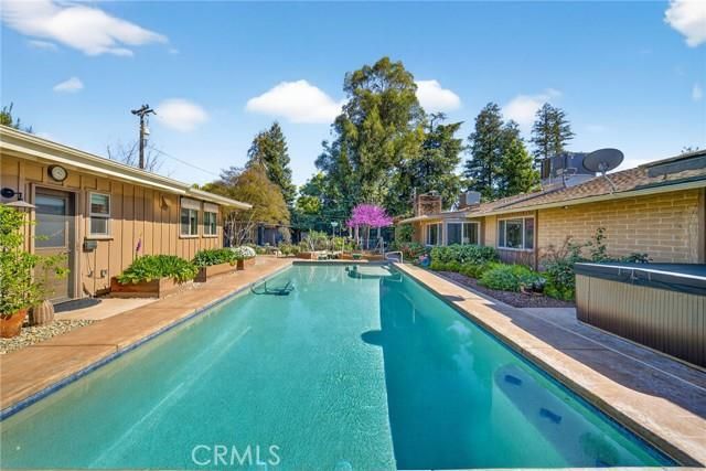 4872 North Arcade, Fresno, CA 93704