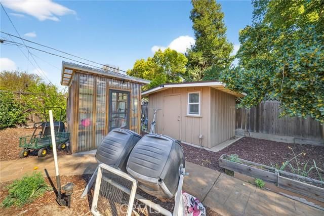 4872 North Arcade, Fresno, CA 93704