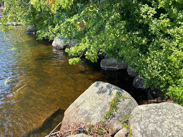 62 Onway Lake Road, Raymond, NH 03077