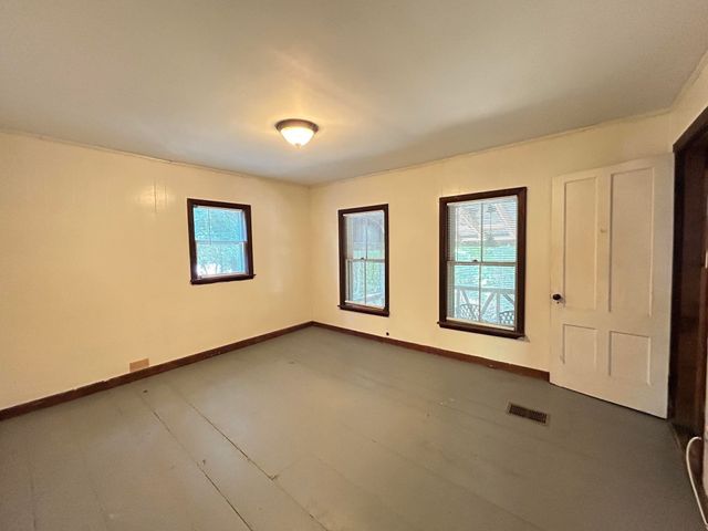62 Onway Lake Road, Raymond, NH 03077