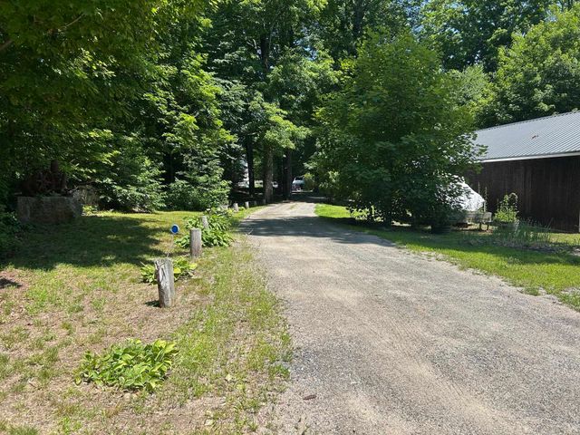 62 Onway Lake Road, Raymond, NH 03077
