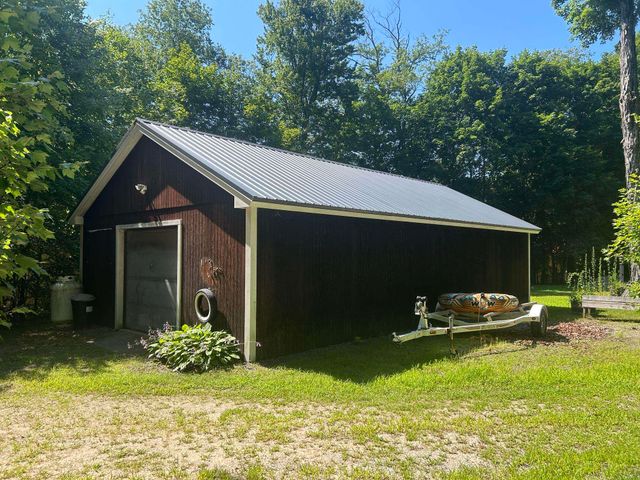 62 Onway Lake Road, Raymond, NH 03077