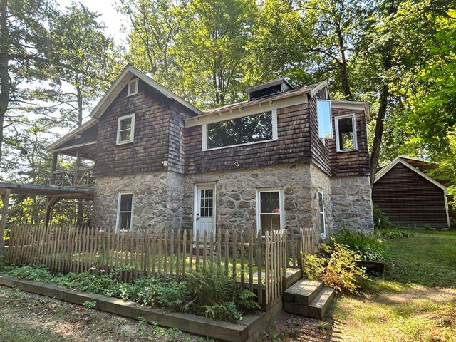 62 Onway Lake Road, Raymond, NH 03077