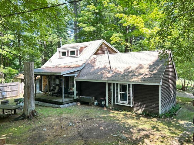 62 Onway Lake Road, Raymond, NH 03077