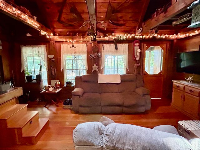62 Onway Lake Road, Raymond, NH 03077